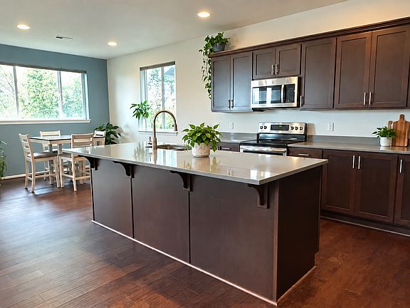 Kitchen, main floor
