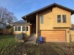 291 SE Shigley St, Winston, OR 97496