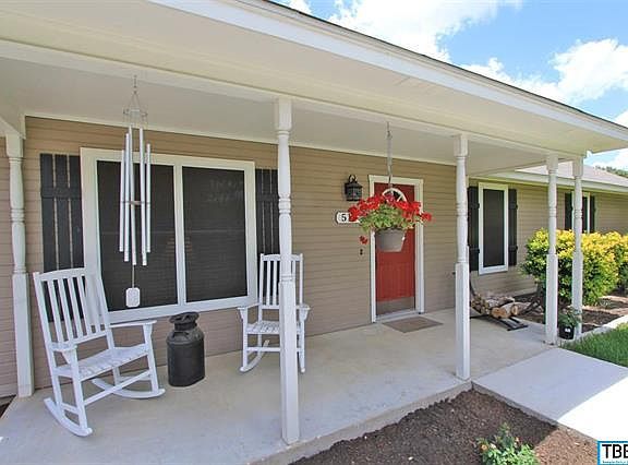 2nd image of 510 Spanish Oak Ln