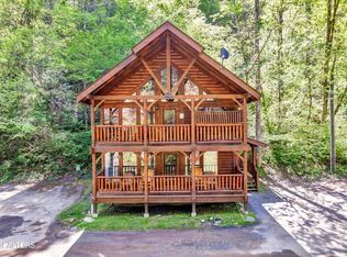 335 Caney Creek Rd, Sevierville, TN 37863