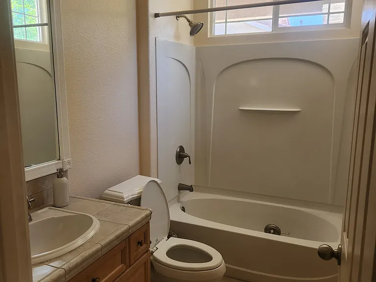 9520 Happy Canyon Dr — Photo 23
