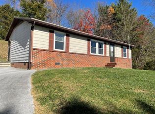 331 Fair St, Pounding Mill, VA 24637