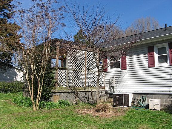 4th image of 106 Sunnyside Ave