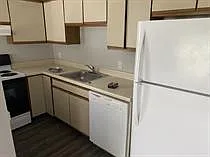 207 N Summit St #3 — Photo 13