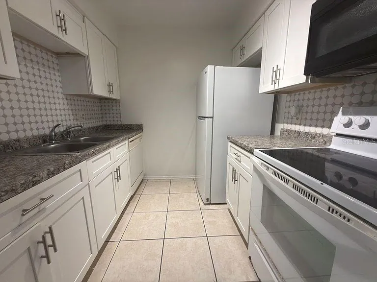 4818 S Semoran Blvd #503 — Photo 4