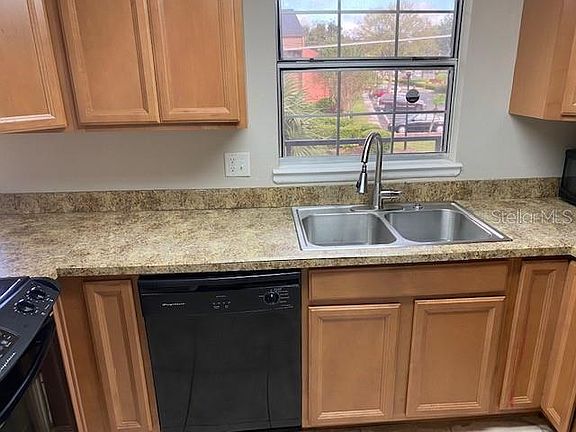 5th image of 1000 S Semoran Blvd APT 804