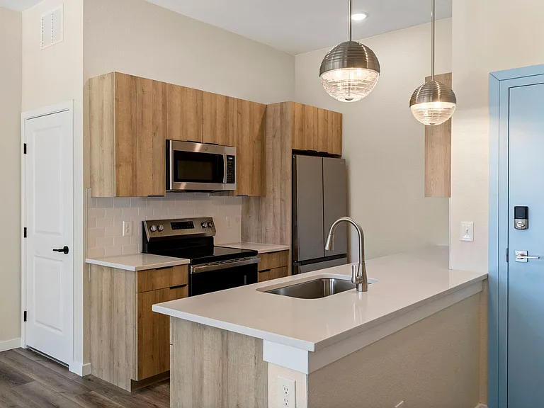 810 S Weber St — Photo 62