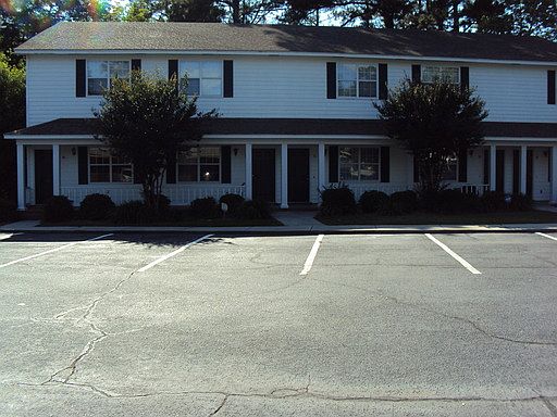 1st image of 509 University Dr APT B