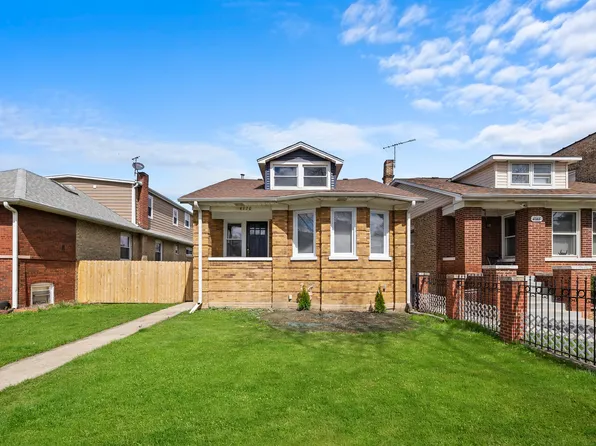 4170 W Nelson St, Chicago, IL 60641