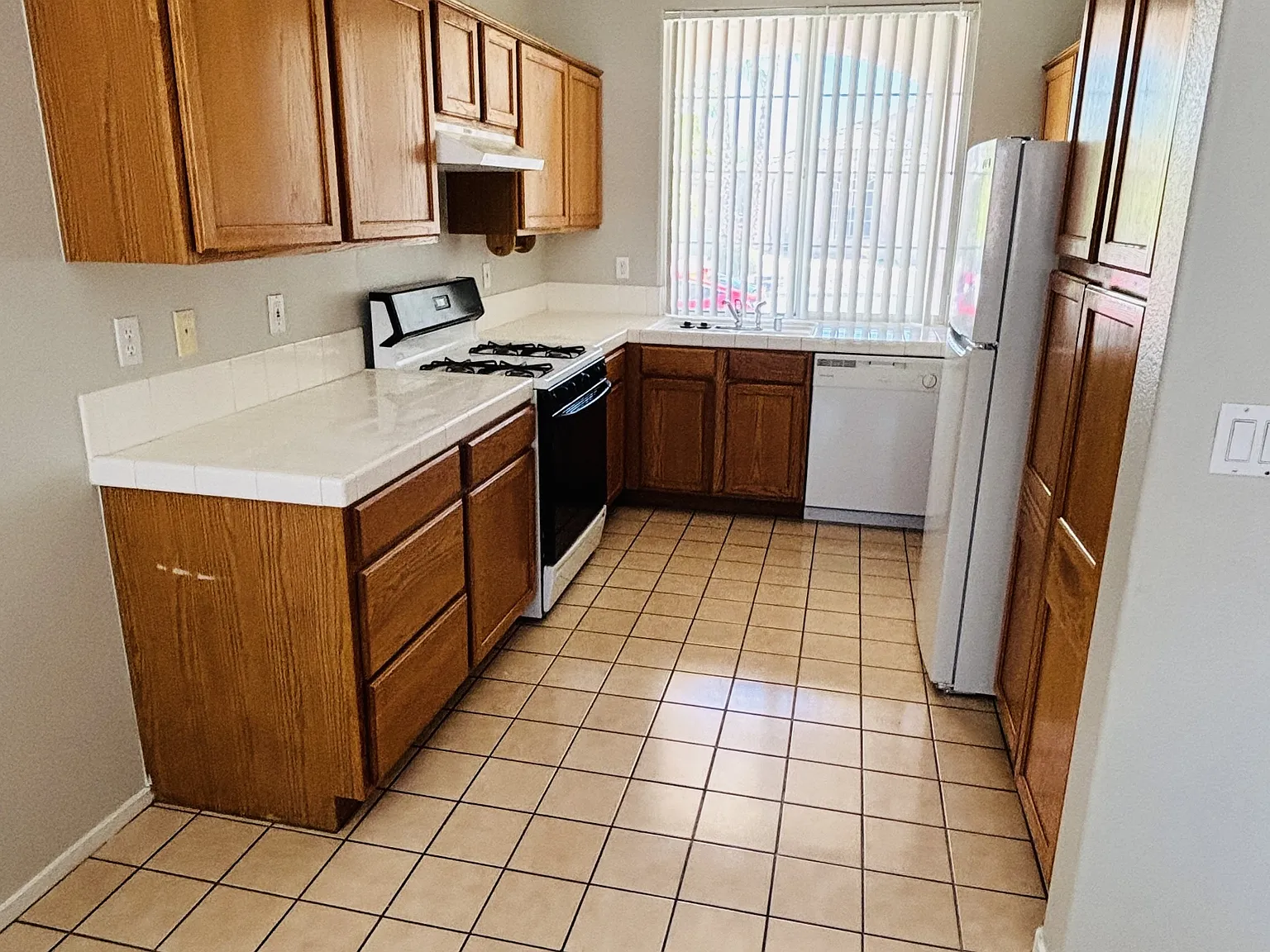 10660 Windrose Point Ave * - 1 — Photo 3