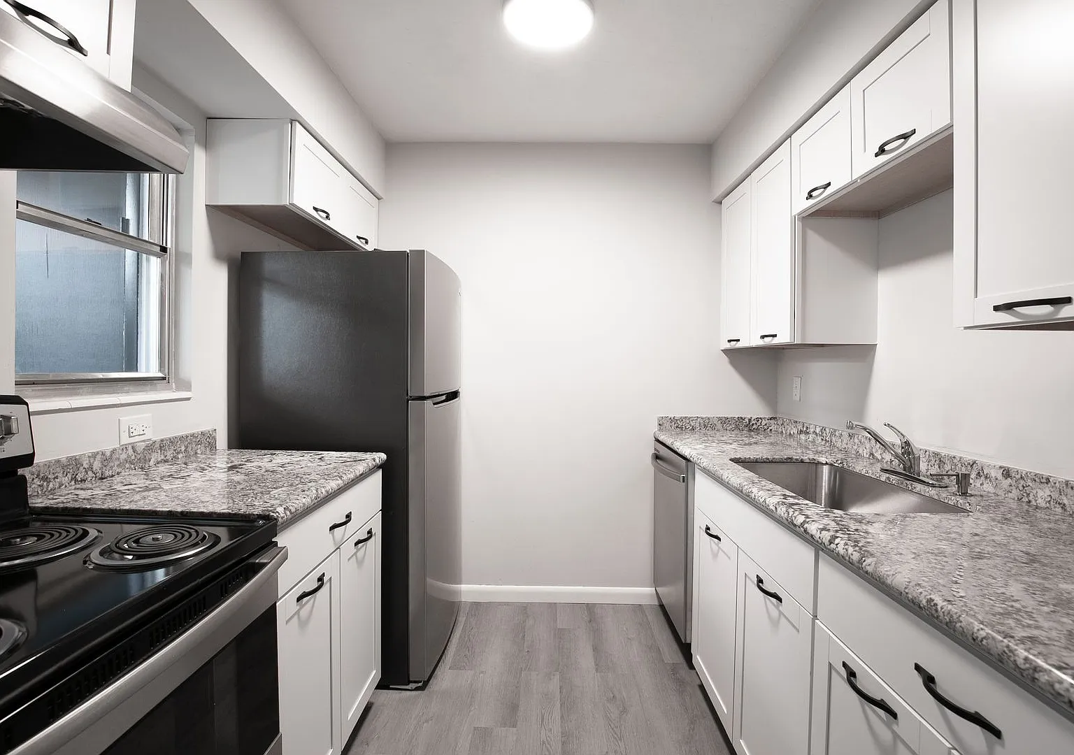 Oak Terrace — Photo 3
