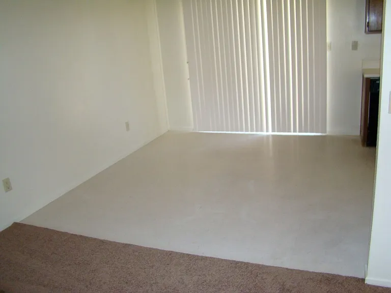 15554 Bear Valley Rd — Photo 4