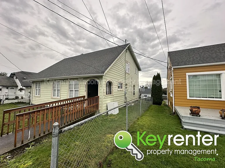 5210 S K St #3 — Photo 6