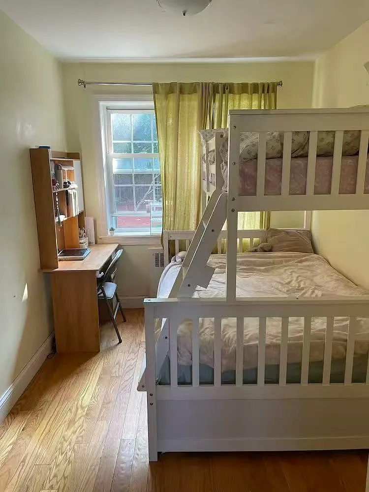 2 bed, 697 sqft, $2,500 — Photo 2