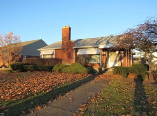 23400 Jefferson Ave, Saint Clair Shores, MI