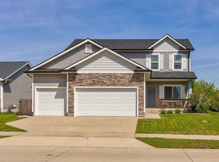 501 SE 14th St, Grimes, IA 50111
