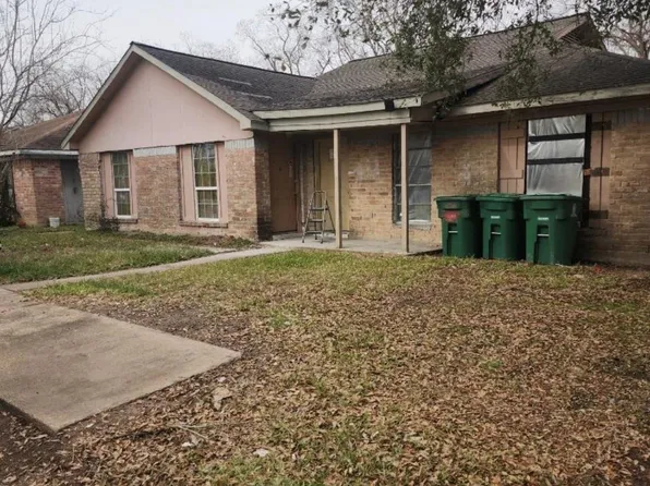 6714 W Fuqua Dr, Missouri City, TX 77489