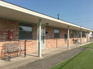 400 N Campbell Dr APT B, Springdale, AR 72762