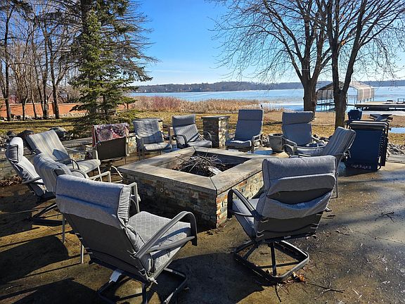 4th image of 19745 Morton Oaks Rd