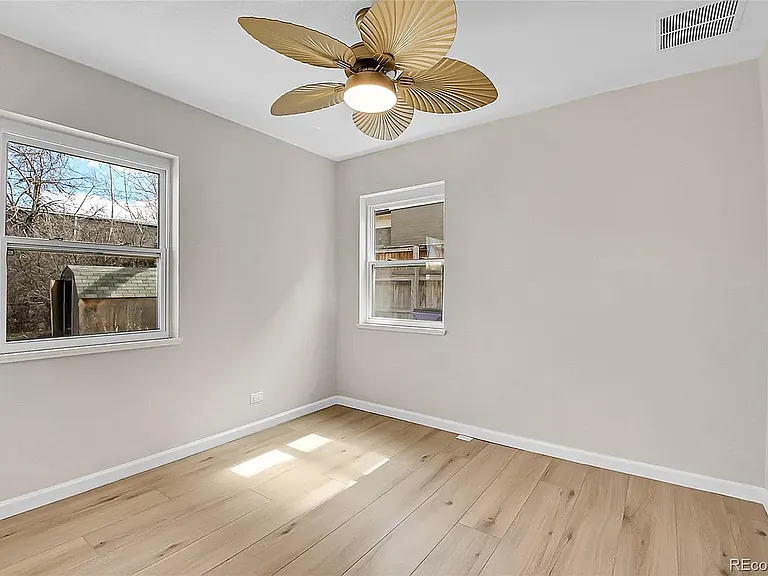 1448 Newport St — Photo 14