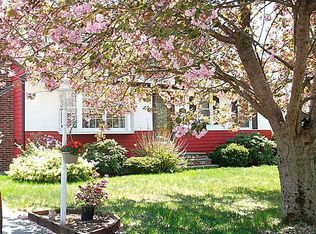 66 Barren Hill Dr, Warwick, RI 02886