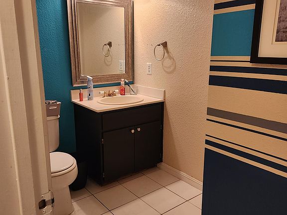3rd image of 1051 Beaconfield Ct
