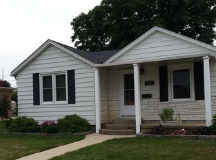 803 3rd Ave SE, Dyersville, IA 52040