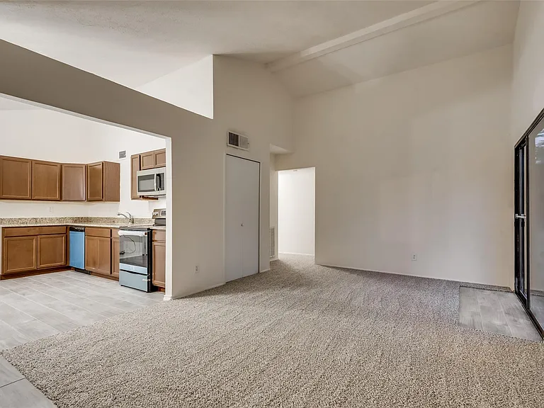 Sunflower Dr — Photo 9