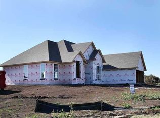 1814 Red Oak Dr, Ardmore, OK 73401