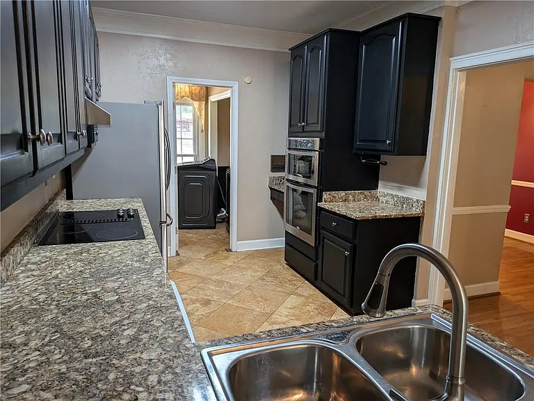 4401 Riverlake Way — Photo 7