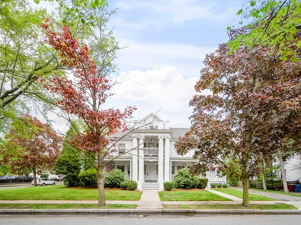 63 W Emerson St #4, Melrose, MA 02176