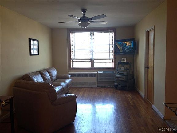 4th image of 836 Tilden St APT 6G