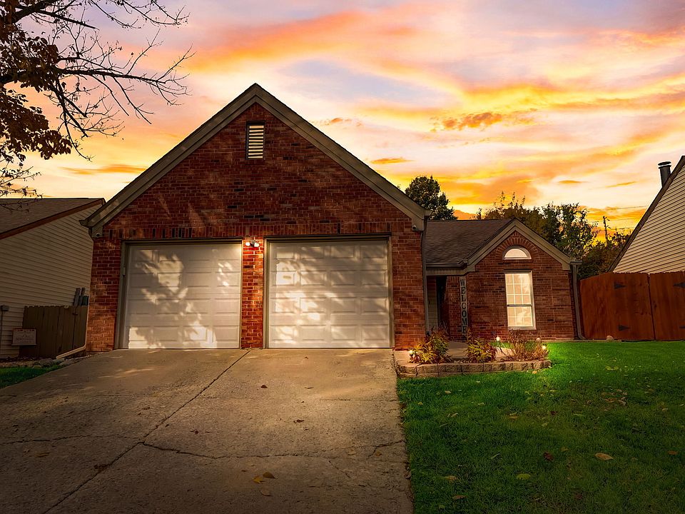 1st image of 3690 Riverwood Dr