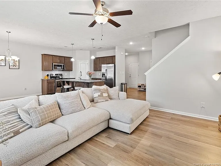 516 Loom Dr — Photo 8