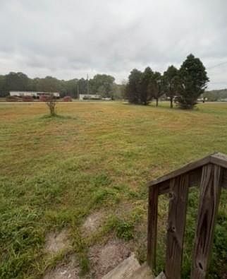 2nd image of 8356 Bennett Rd W