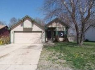 614 W Idlewild St, Wichita, KS 67217