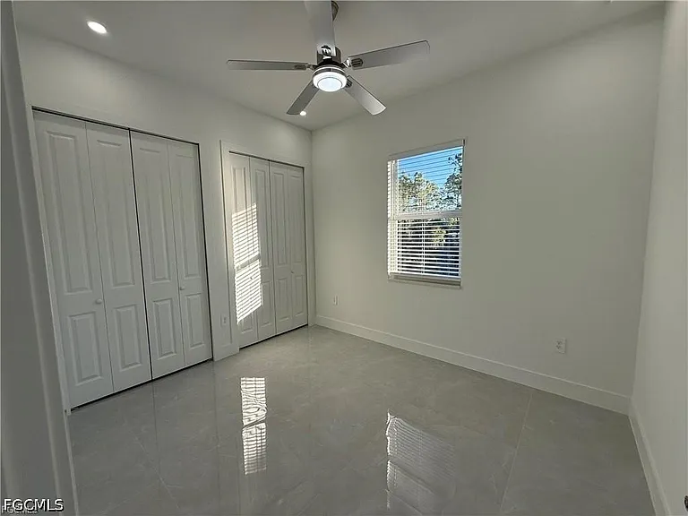 207 W 15th St — Photo 17