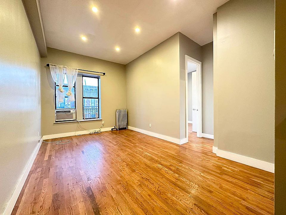 1st image of 4240 Broadway #D6