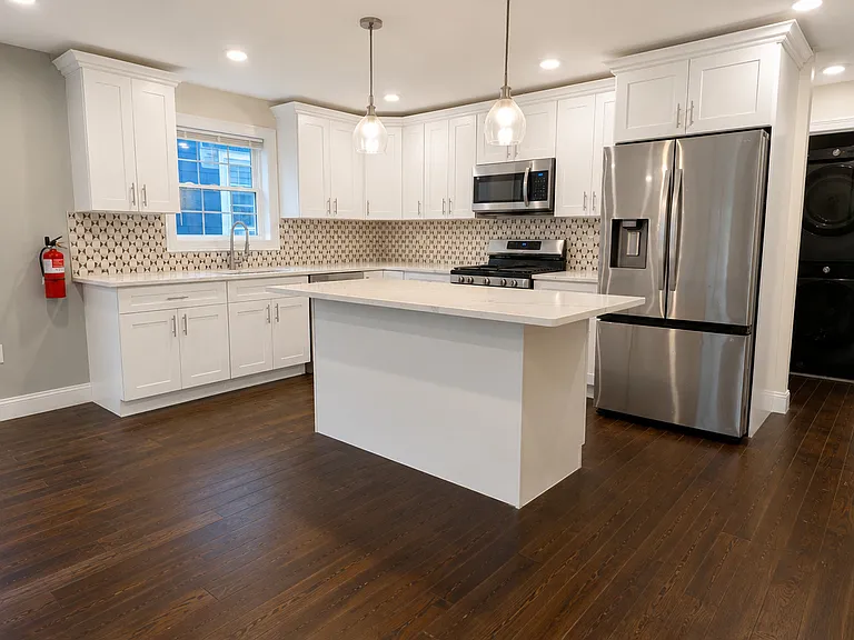 7 Maple St #1 — Photo 4