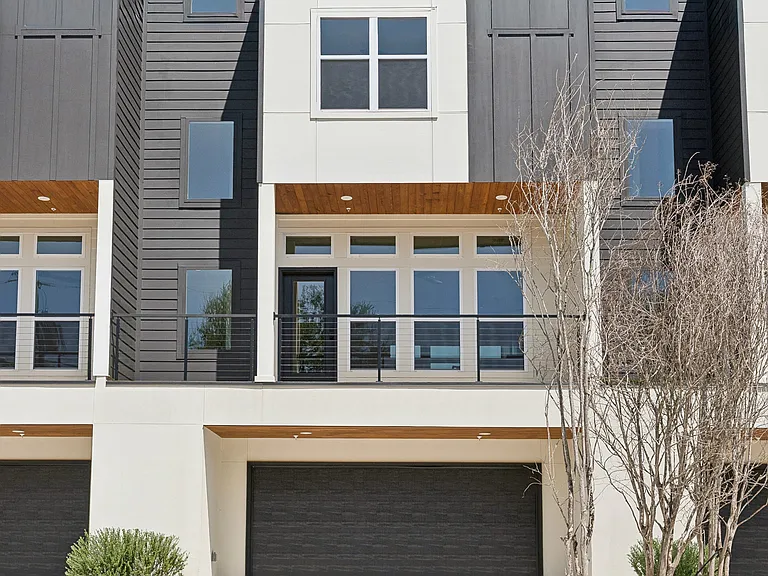 2202 N Carroll Ave #102 — Photo 12
