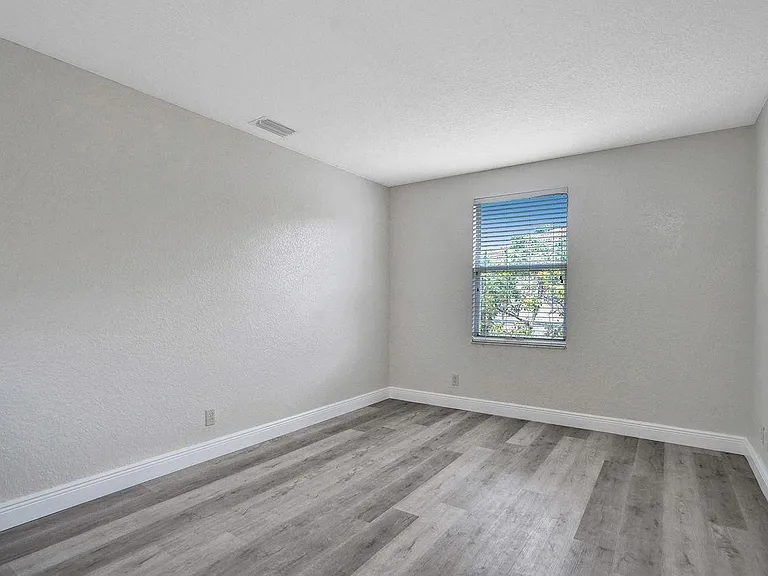 12645 NW 8th Ct — Photo 21
