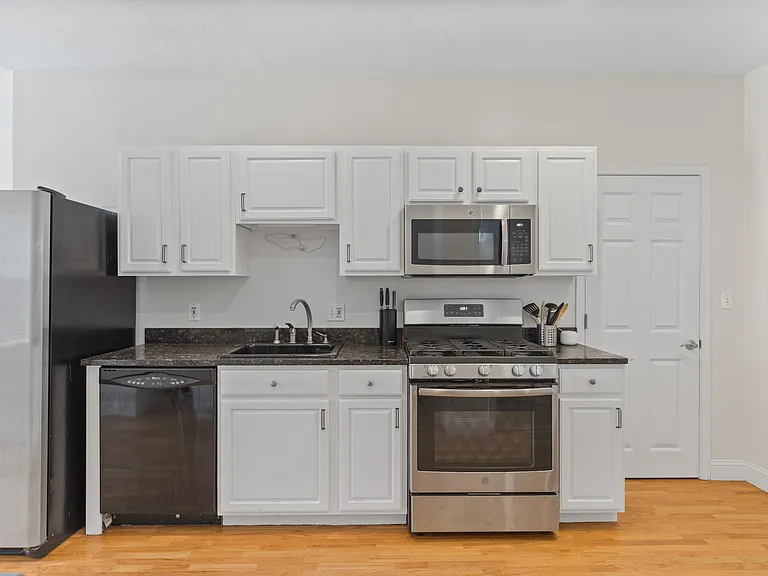 23 Dorchester St #1 — Photo 4