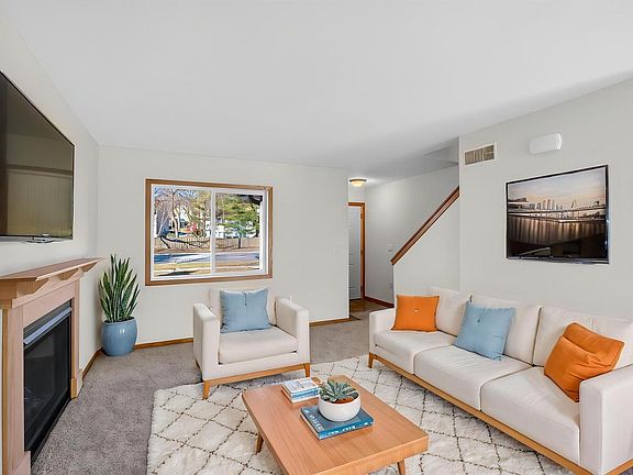 4th image of 941 South Gammon Road