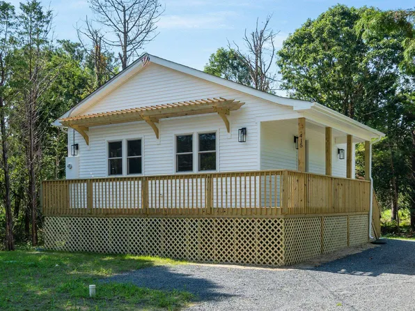 415 Dias Creek Rd, Cape May Court House, NJ 08210