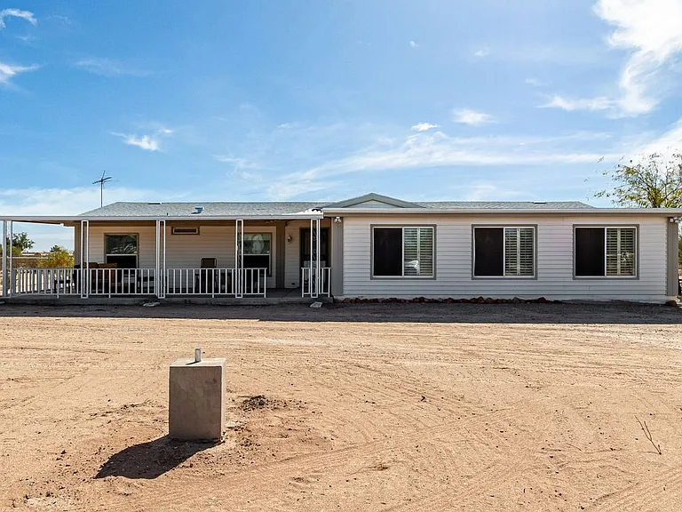 16697 W Hopi Dr — Photo 1