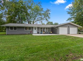 7685 Canterbury Dr, Springfield, IL 62712