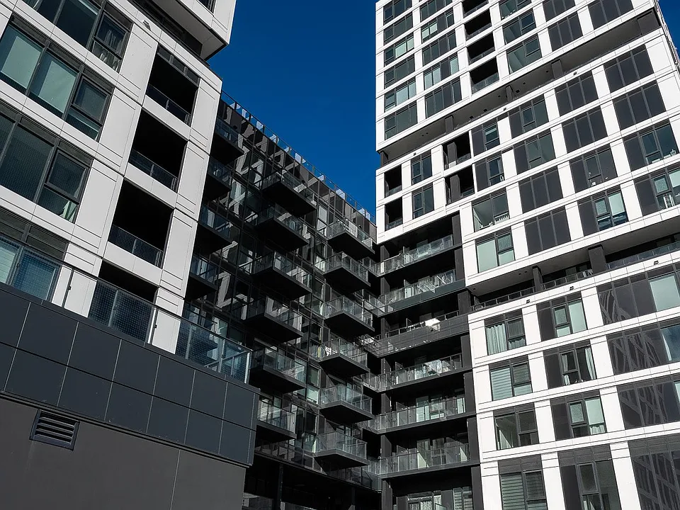 1007 The Queensway #1001
