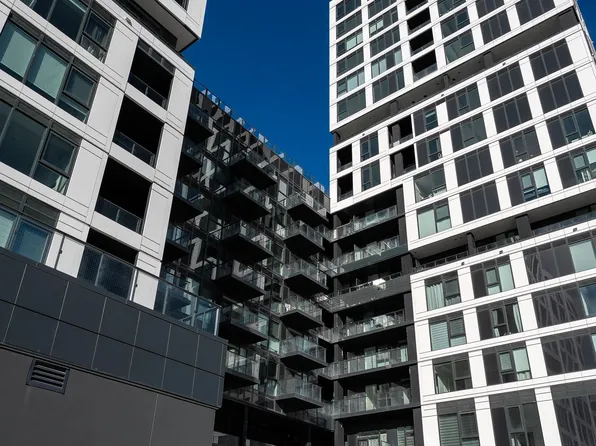 1007 The Queensway, Toronto, ON