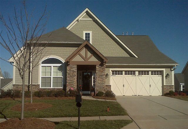 4058 Hickory View Drive