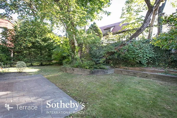 Rented by Terrace Sotheby's International Realty | media 17